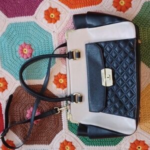Anne Klein purse/crossbody bag, 14x11x5